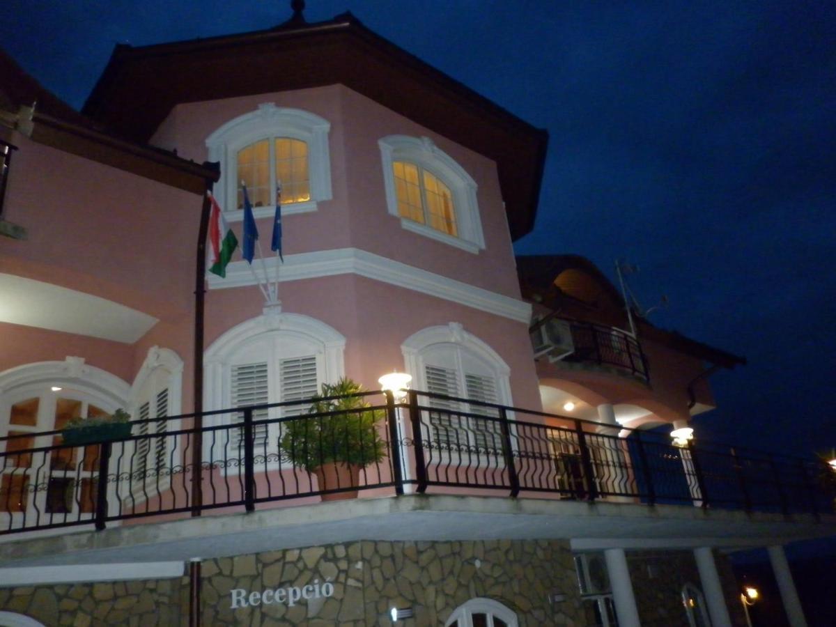 Manor Villa Hévíz Dış mekan fotoğraf